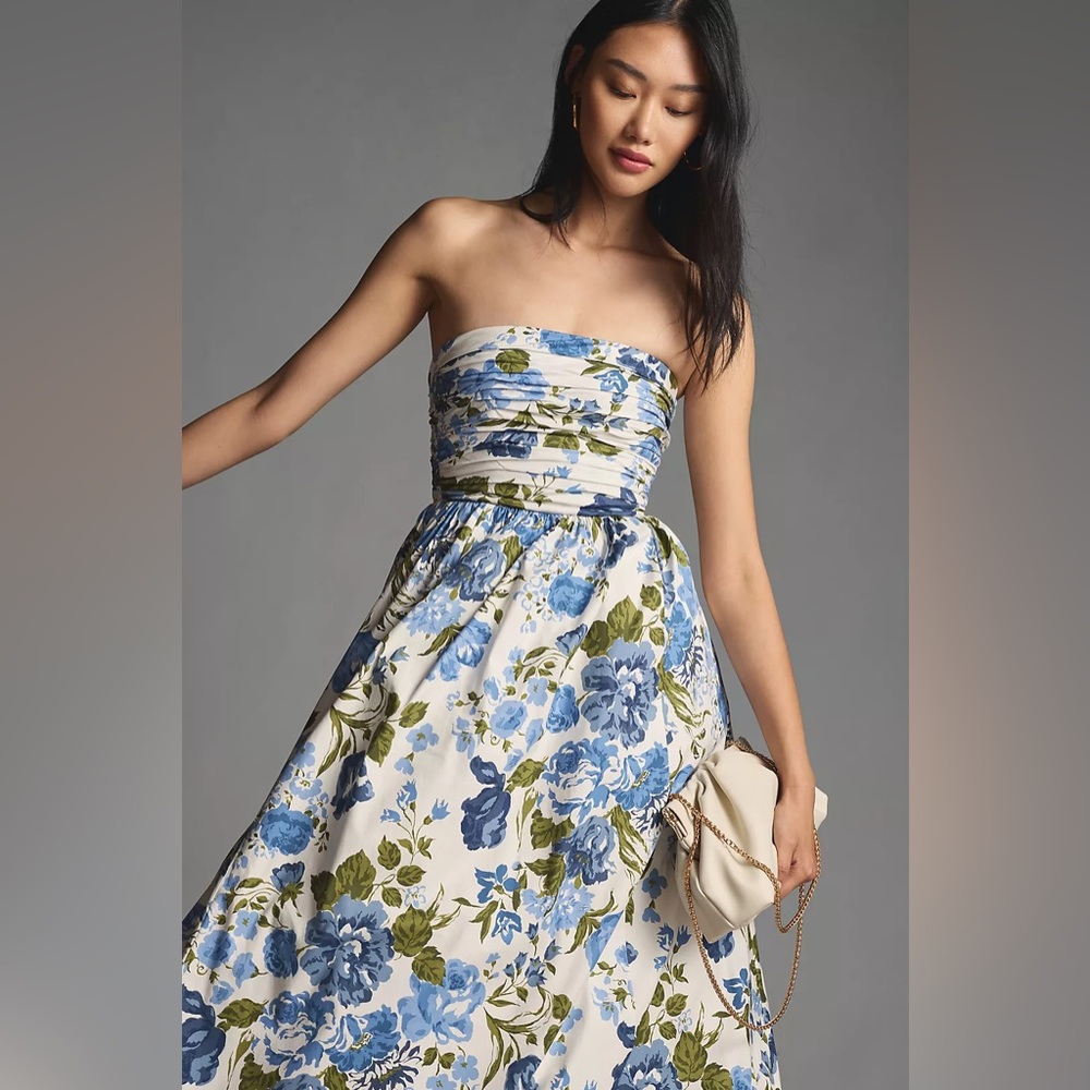 Reformation Kastoria Dress in the Lucca floral print - Picture 2 of 16